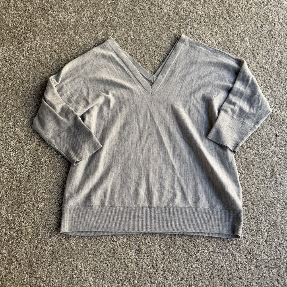 Banana Republic Sweater Womens M Gray V Neck 3/4 Sleeve Merino Wool Pullover